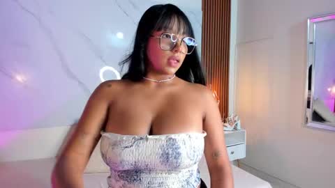 isabella zc online show from 10.07.25