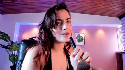 Snapshot of isabellaajoness chatting on 01.17.25 Isabella Everyday From 0530 to 1430 Col Time online show from 01.17.25