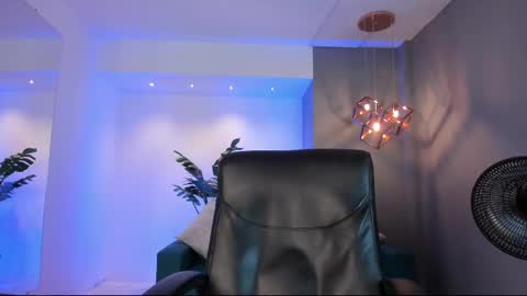 Snapshot of isabellaajoness chatting on 03.10.25 Isabella Everyday From 0530 to 1430 Col Time online show from 03.10.25