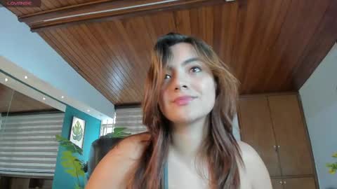 Snapshot of isabellaajoness chatting on 10.11.25 Isabella Everyday From 0530 to 1430 Col Time online show from 10.11.25