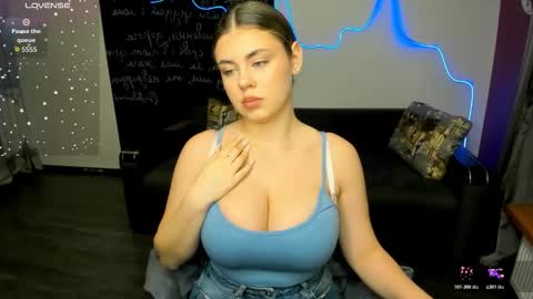 Snapshot of isabellabler chatting on 11.09.25 isabellabler online show from 11.09.25