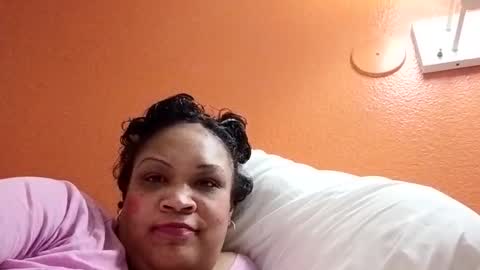 Isabella online show from 02.15.26