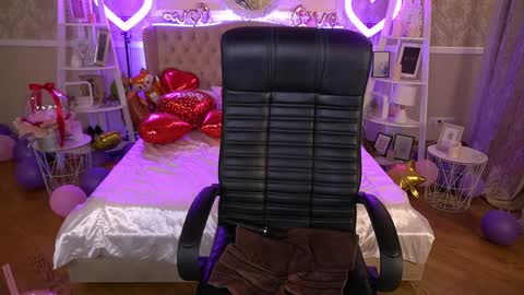 Marina online show from 02.08.25