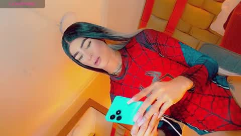 Snapshot of isabellagirs chatting on 10.12.25 isabellagirs online show from 10.12.25