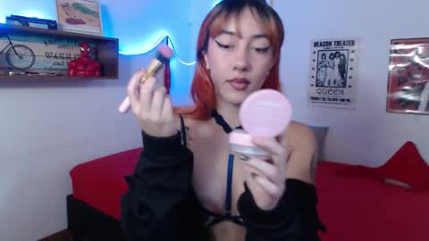 Snapshot of isabellakoff chatting on 11.25.25 Tati - online show from 11.25.25
