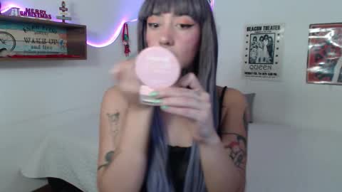 Snapshot of isabellakoff chatting on 11.29.25 Tati - online show from 11.29.25
