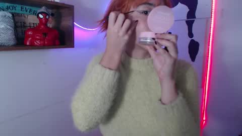 Snapshot of isabellakoff chatting on 12.17.25 Tati - online show from 12.17.25