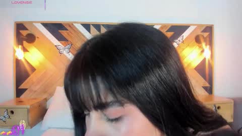 Isabella  online show from 09.19.25
