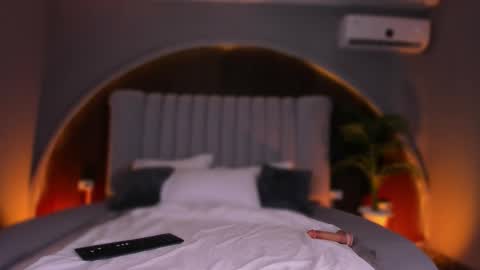 Isa  online show from 02.12.26