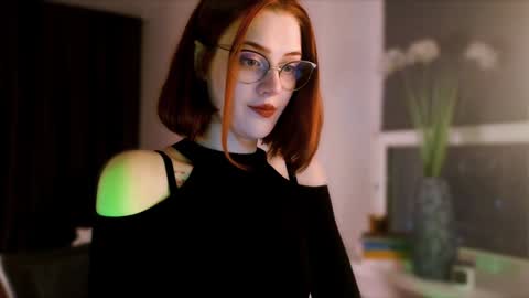 Madame Isabelle online show from 12.16.24