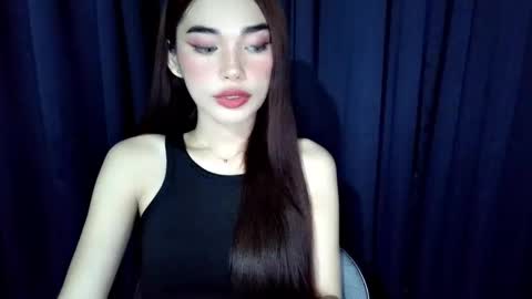 Snapshot of isabelle_willis chatting on 05.22.26 Isabelle online show from 05.22.26