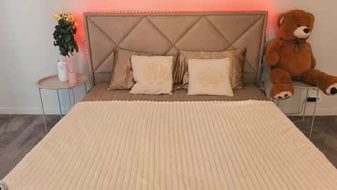 Isabelle online show from 03.21.26