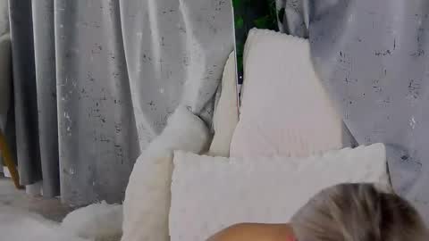 IsabelleEthan online show from 02.20.26