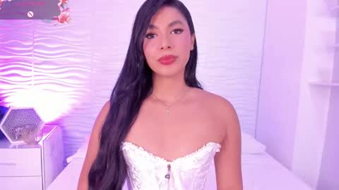 Snapshot of isabellefoxx chatting on 11.03.25 Isa online show from 11.03.25