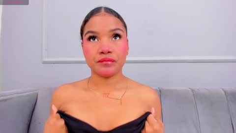 Isabellsmmith online show from 12.27.24