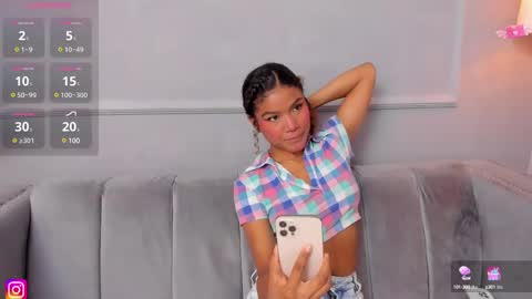 Isabellsmmith online show from 02.25.25