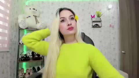 ISABELLA online show from 04.08.26