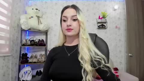 Snapshot of isablonde1 chatting on 05.15.26 ISABELLA online show from 05.15.26