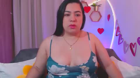 Snapshot of isabum_ chatting on 02.26.26 Isa online show from 02.26.26