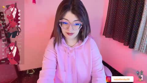 Snapshot of isaferrer06 chatting on 09.23.25 Isabella Ferrer online show from 09.23.25