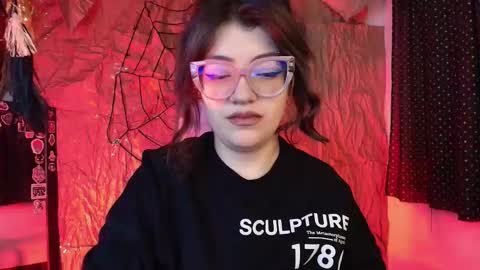 Snapshot of isaferrer06 chatting on 10.13.25 Isabella Ferrer online show from 10.13.25