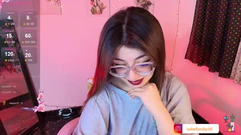 Snapshot of isaferrer06 chatting on 11.04.25 Isabella Ferrer online show from 11.04.25