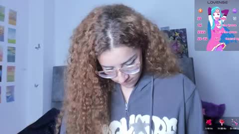 Snapshot of isangel_ chatting on 03.05.25 Isabela online show from 03.05.25
