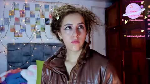 Isabela  online show from 02.15.26