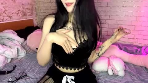 Issa online show from 02.27.26