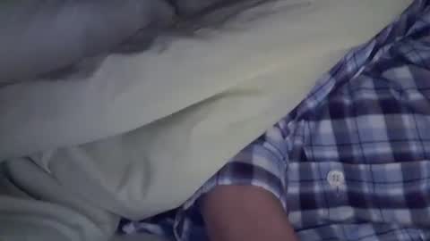 Snapshot of isd1969 chatting on 02.08.25 isd1969 online show from 02.08.25