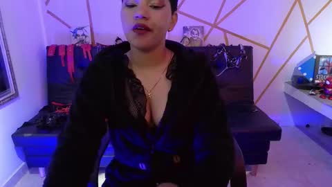 isabela online show from 10.18.25