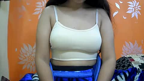ishika_singh_ online show from 01.06.25