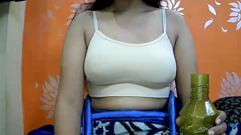 ishika_singh_ online show from 01.13.25