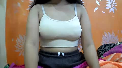 ishika_singh_ online show from 03.09.25