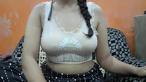 ishika_singh_ online show from 09.17.25