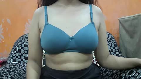 ishika_singh_ online show from 09.23.25