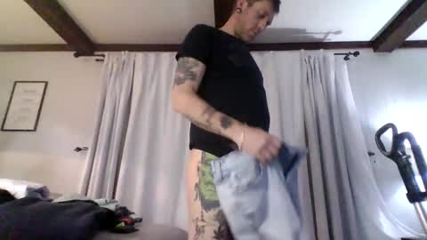 Snapshot of ishouldntbeonhereagain chatting on 05.23.26 Daddy Master Master Daddy online show from 05.23.26
