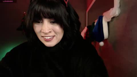 Snapshot of isis_diosa chatting on 12.27.24 Ana Maria online show from 12.27.24