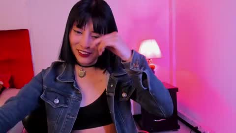 Snapshot of isis_diosa chatting on 07.14.26 Ana Maria online show from 07.14.26