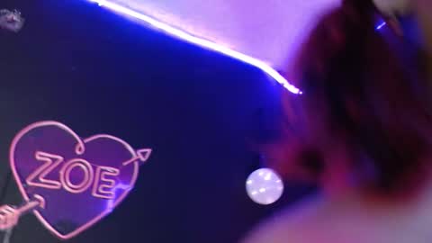 Isisjones18 online show from 09.20.25