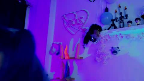 Isisjones18 online show from 01.15.26