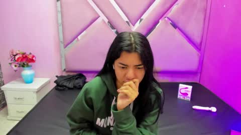 Snapshot of isisrousexx chatting on 03.07.25 isisrousexx online show from 03.07.25