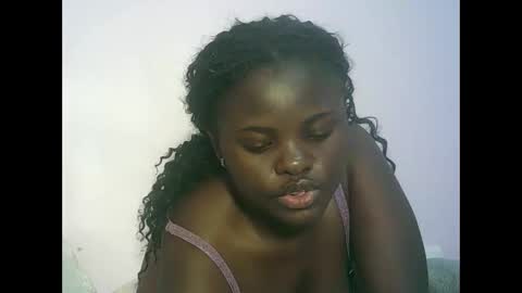 Snapshot of isla_booby chatting on 05.18.26 isla_booby online show from 05.18.26