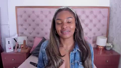 Vanessa online show from 11.02.25