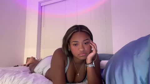 islabennett online show from 09.25.25