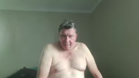 Snapshot of island625103 chatting on 10.14.25 island625103 online show from 10.14.25