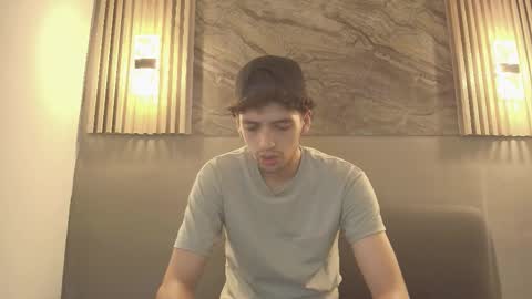 Snapshot of israel_gray chatting on 10.12.25 Israel online show from 10.12.25