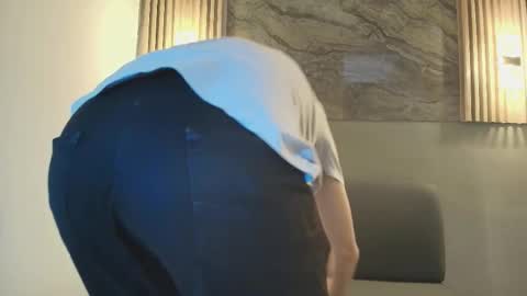 Snapshot of israel_gray chatting on 10.16.25 Israel online show from 10.16.25