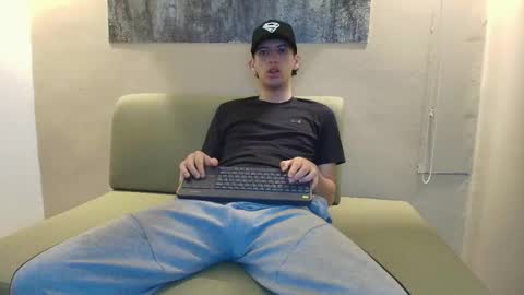 Snapshot of israel_gray chatting on 10.21.25 Israel online show from 10.21.25