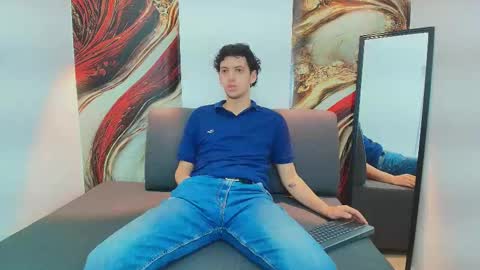 Snapshot of israel_gray chatting on 11.07.25 Israel online show from 11.07.25